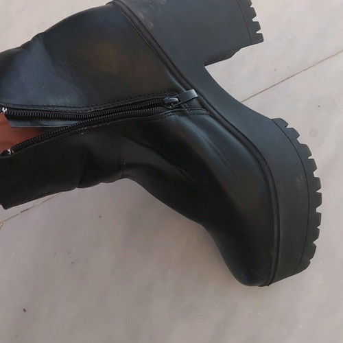 Black ankle boots used size 39