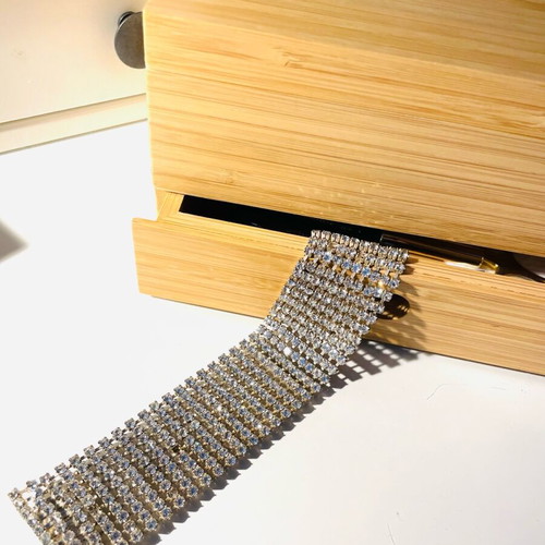 Bracelet with rhinestones like new, silver