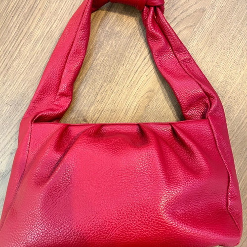 Leather shoulder bag like new, deep red, 100% leather