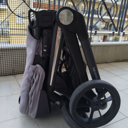 3-in-1 stroller like new, folds like a book, reversible