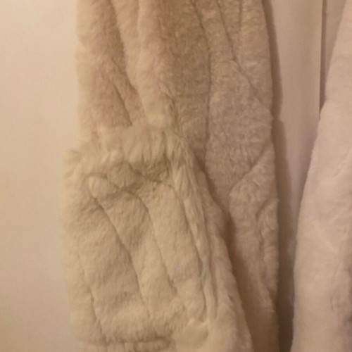 White fur vest Zara like new, size S