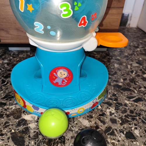 Fisher Price Go Baby Go Swirl'n Tunes Gumball toy