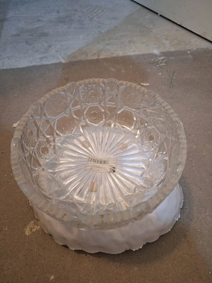 Crystal fondue bowl like new, in excellent condition