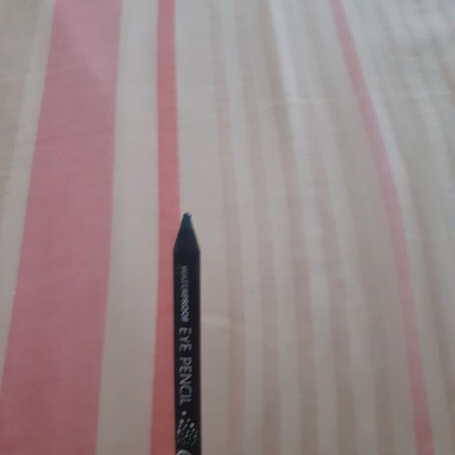 Dido 03 eye pencil in blue color like new