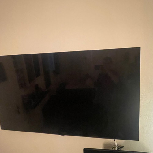 Samsung UHD 55’ TV like new
