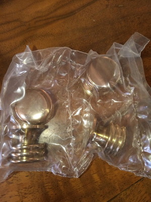 Metal knobs new in gold color, pack of 40 pieces