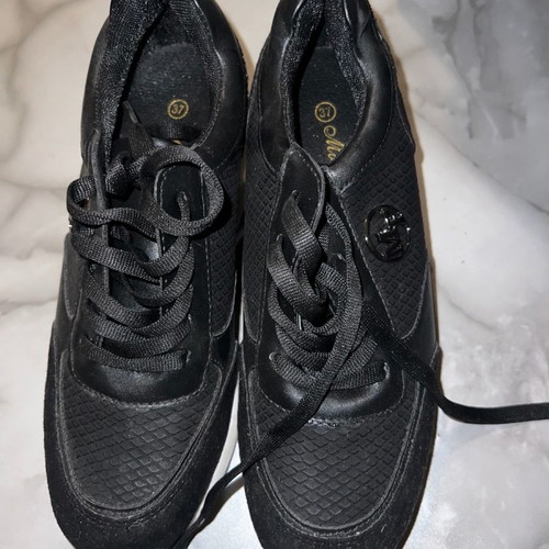 Shoes size 37 used in almost like new condition