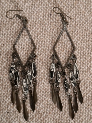 Ethnic dangling earrings 9.5 cm long like new brown