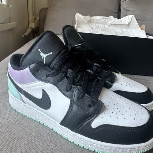 Nike Air Jordan 1 Low SE GS Pastel Tie-Dye New, Size 40