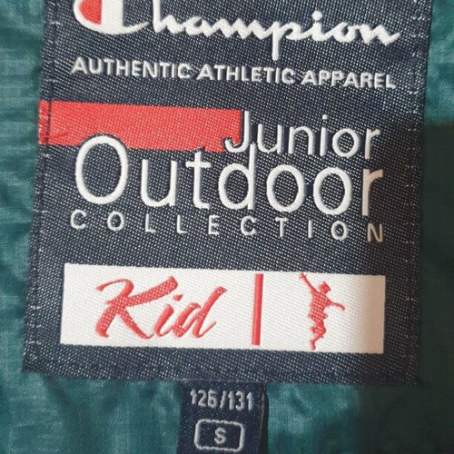 Champion Junior Outdoor Jacket size 7-8 years like new, green