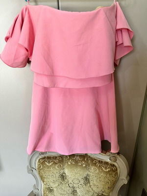 Pink dress with ruffle sleeves and skin-colored lining new