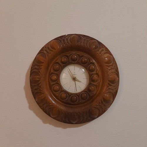 Wooden wind-up Junghans wall clock carved handmade like new