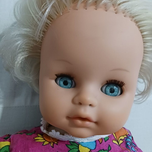 Vintage Italian doll like new, collectible