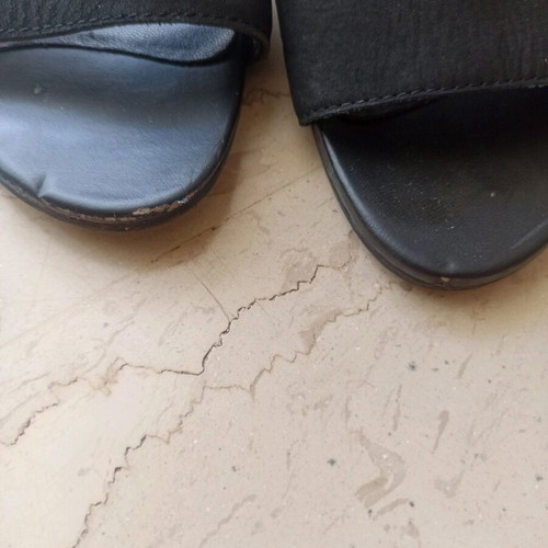 Vagabond black sandals used, thick straps, wooden heel 8cm, size 38