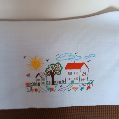 Hand Embroidery with Child Theme like new