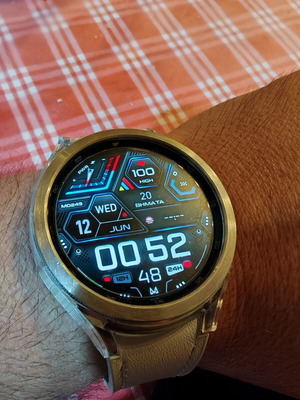 Samsung Galaxy Watch 6 47 като нов с калъф и протекция за екран Ringke