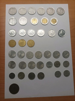 Lot of 43 used Italian coins