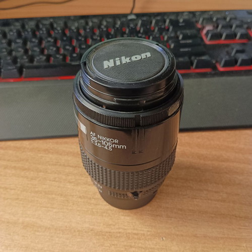 Nikon AF Nikkor 35-105mm f/3.5-4.5 lens like new