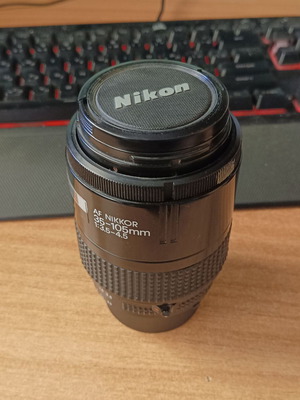 Nikon AF Nikkor 35-105mm f/3.5-4.5 lens like new
