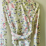 Mai Melissa Floral Wrap Shirt like new with floral pattern