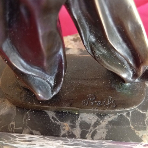 Philhellenic bronze statue on marble base, like new