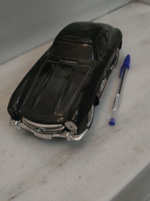 Τσίγκινο σιδερένιο παιχνίδι Mercedes μεταχειρισμένο, λείπει φανάρι