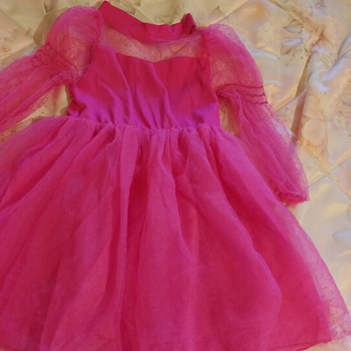 Girls' dress size 5 pink like new