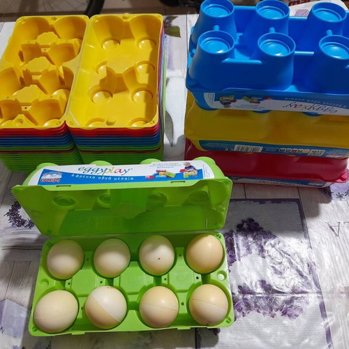 Eggyplay egg holder new, set of 24 pieces with 8 soft eggs