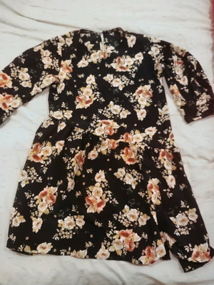 Zara short dress like new, black and orange, size XS