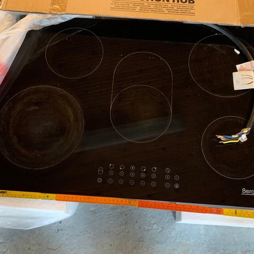 Bergstrom kitchen hob used, all burners working