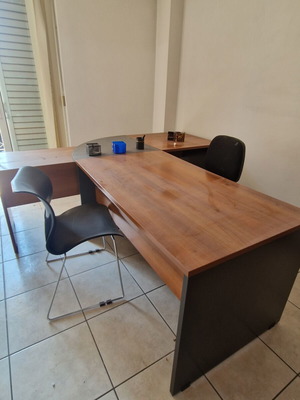 Office furniture set with L-shaped extension desk