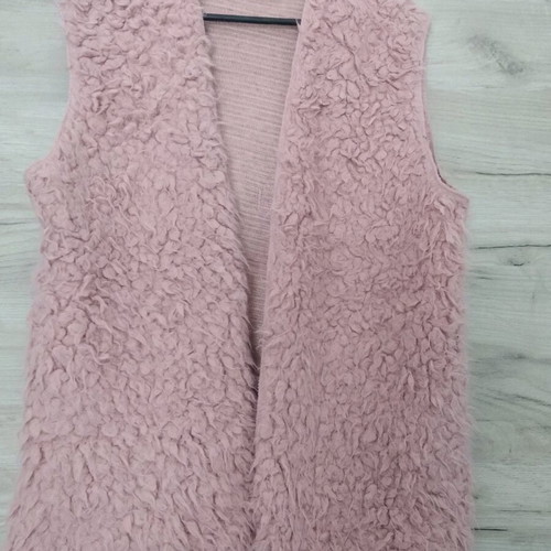 Pink fuzzy vest Morena Spain like new, size S-M