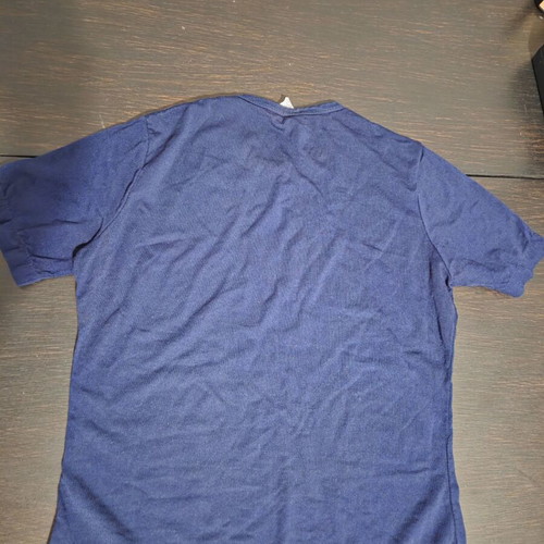 Acme blue t-shirt with embroidered design, like new, size L