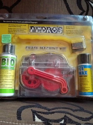 Pedro's Chain Machine Kit 3.0 like new bicycle chain cleaning set