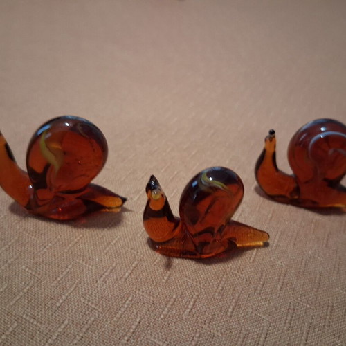 Mourano style snails set of 3, like new