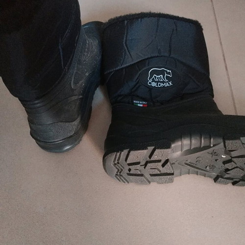 Ski boots like new, very lightly worn