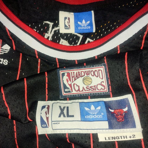 Chicago Bulls Jersey Scottie Pippen 33 Adidas Originals used