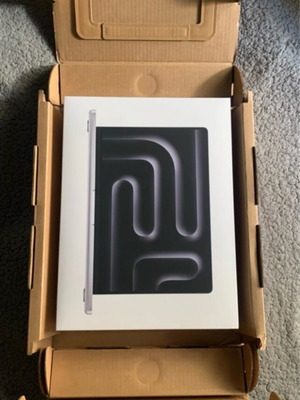 Apple MacBook Pro 14” нов с M5, 16GB RAM, 512GB SSD