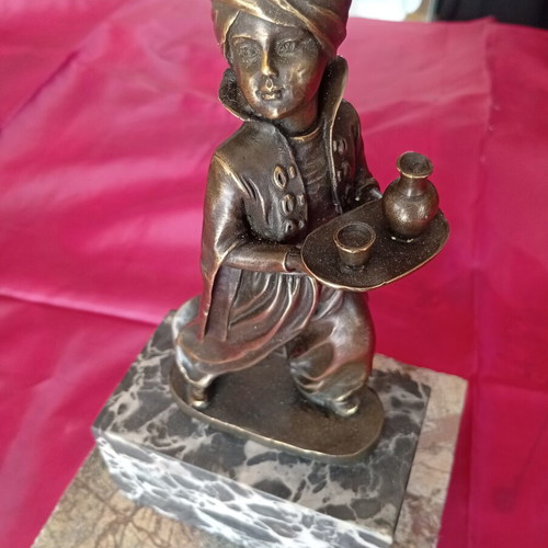 Philhellenic bronze statue on marble base, like new