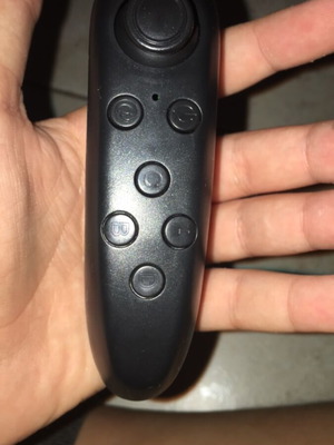 VR headset for mobile with Bluetooth controller used