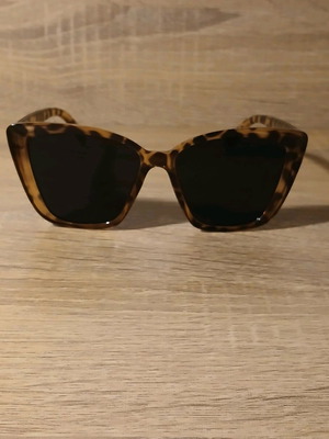 Fashion women's sunglasses new, brown acetate with black lenses