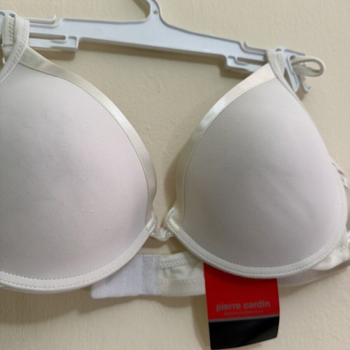 Pierre Cardin White Bra 80B New with Tag, Lightly Padded