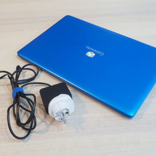 Gateway Ultra Slim GWNC31514-BL 15.6" IPS FHD like new, i3-1115G4, 4GB, 128GB SSD, Windows 11