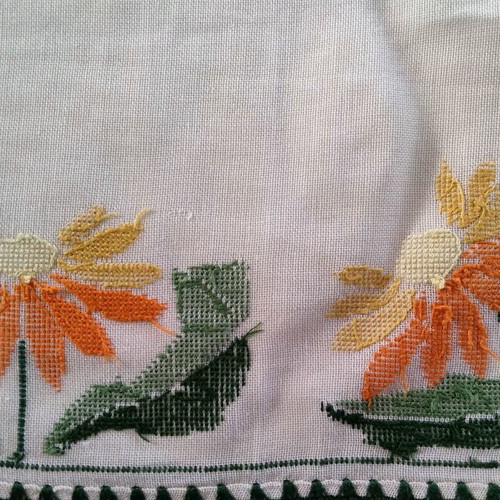 Handmade Table Linen Set 3pcs with Cross Stitch and Crochet Lace new