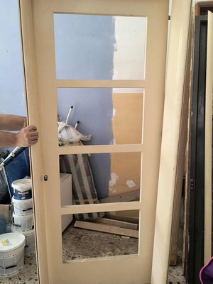 Πόρτα εσωτερική μασίφ σαν καινούργιο