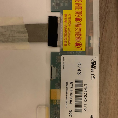 Toshiba Satellite P200-1BA 17-inch laptop screen used, 40 pin connector