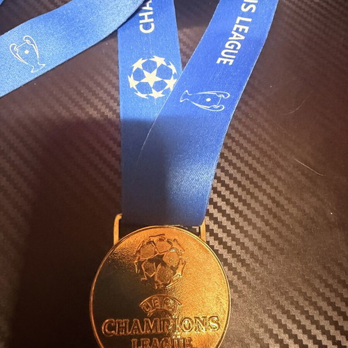 Uefa Champions League Medal like new collectible