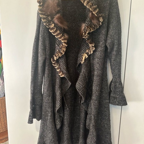 Pack of cardigans and vests like new, size large and x-large