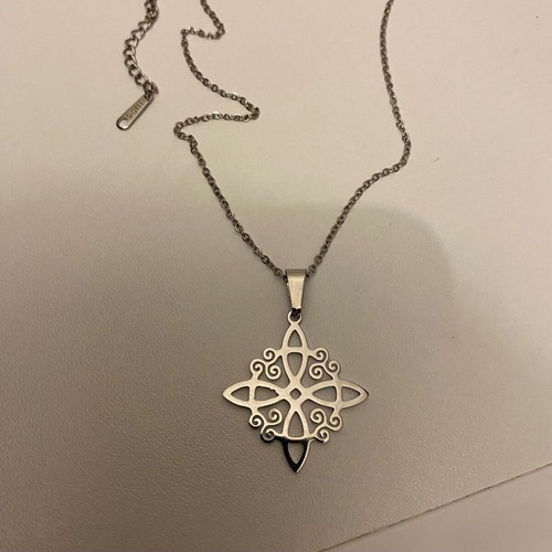 Necklace with Celtic knot design new stainless steel silver
