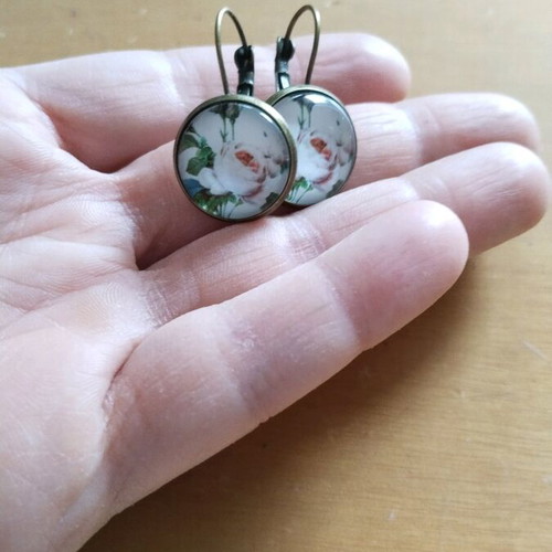 Handmade earrings with rose design like new